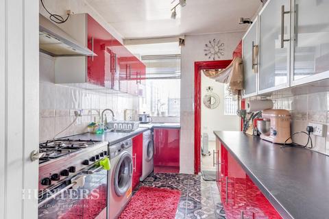 10 Werneth Crescent, Oldham, OL8 4LT