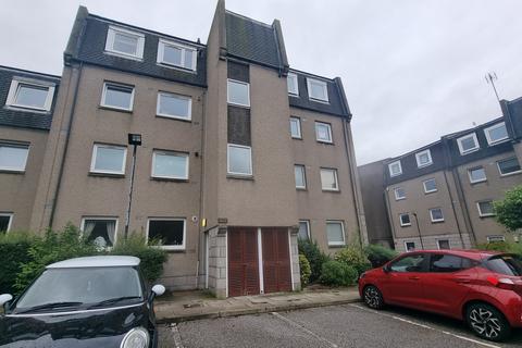 3 bedroom flat to rent, Ashgrove Road, Aberdeen AB25