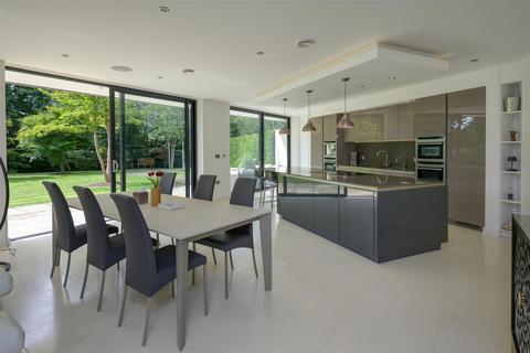 Cherry Court Ashley Road, Charlton Kings, Cheltenham, GL52 6PJ