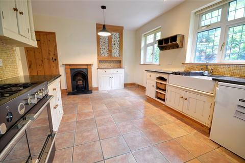 4 bedroom detached house for sale, East Grinstead, West Sussex, RH19