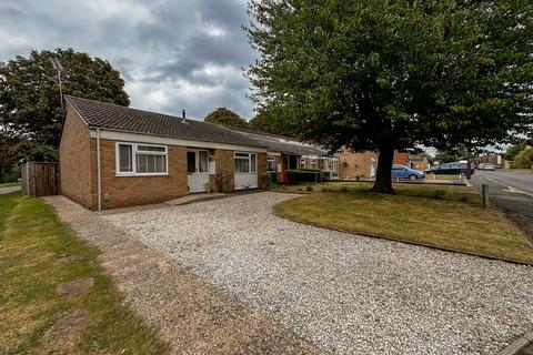 2 bedroom bungalow for sale, Laureate Gardens, Newmarket