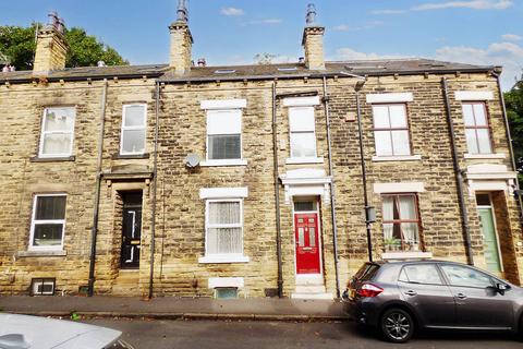 4 bedroom terraced house for sale, Westover Road, Leeds LS13