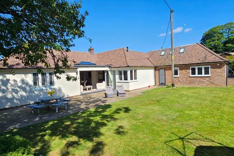 5 bedroom detached bungalow for sale, Greenacre, Newbury RG20