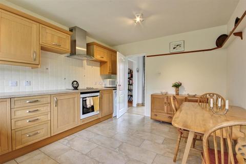 2 bedroom detached bungalow for sale, Hornbeam Drive, Cottingham