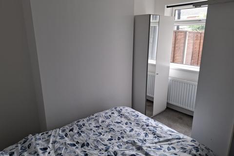 1 bedroom in a house share to rent, Grimsby, DN32