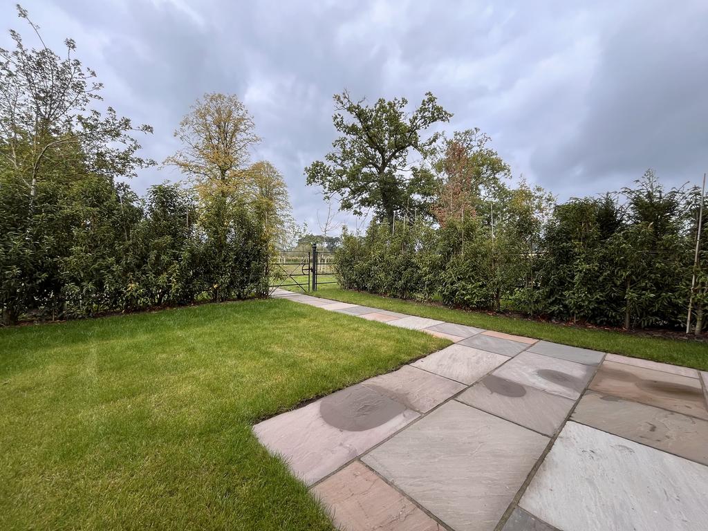 Private Garden and P