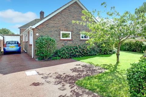 2 bedroom detached bungalow for sale, St. Marys Way, Littlehampton BN17