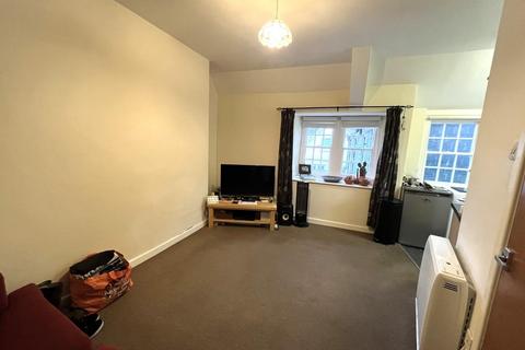 1 bedroom house to rent, Higher Market Street, Penryn