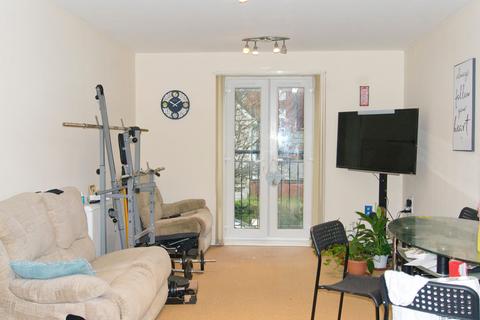 2 bedroom flat for sale, Brompton road, Hamilton, Leicester, LE5