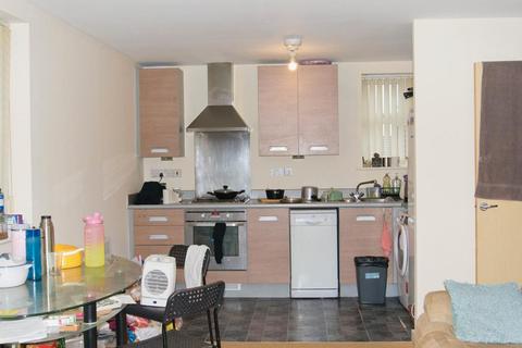 2 bedroom flat for sale, Brompton road, Hamilton, Leicester, LE5