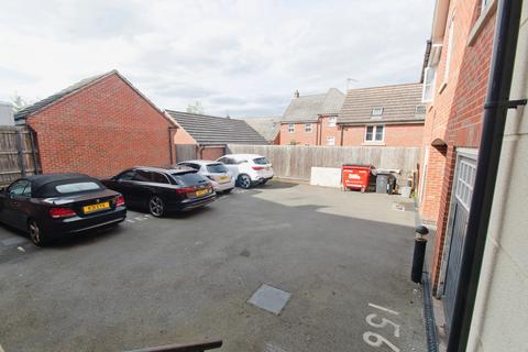 2 bedroom flat for sale, Brompton road, Hamilton, Leicester, LE5