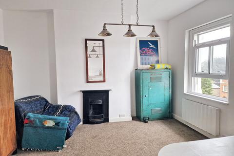 2 bedroom maisonette for sale, Bridport Town