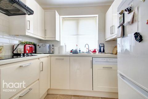 1 bedroom retirement property for sale, Warblers Close, Rochester