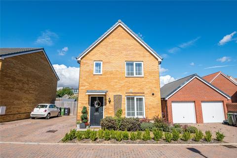 3 bedroom detached house for sale, Kingfisher Street, Great Wakering, Southend-on-Sea, Essex, SS3