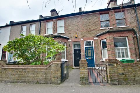 3 bedroom terraced house to rent, North Street, Bromley BR1