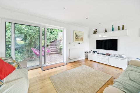 Braeburn Grove Road, Godalming, GU7 1RE