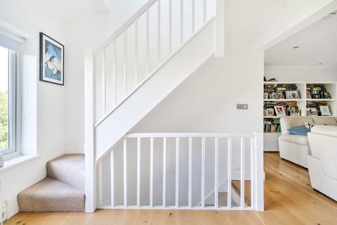 Braeburn Grove Road, Godalming, GU7 1RE
