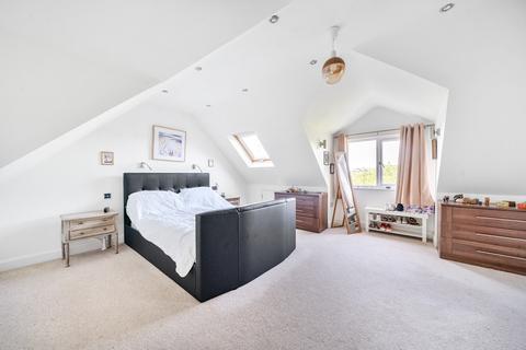 Braeburn Grove Road, Godalming, GU7 1RE