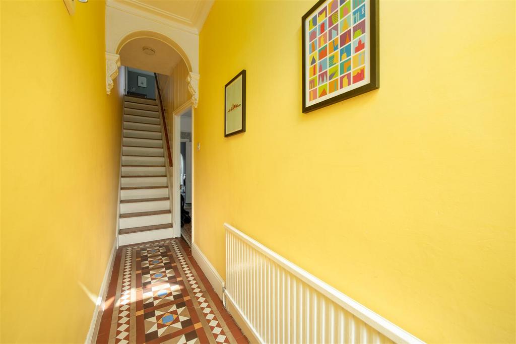 36 Drynham Road Trowbridge BA14 0 PE (3).jpg