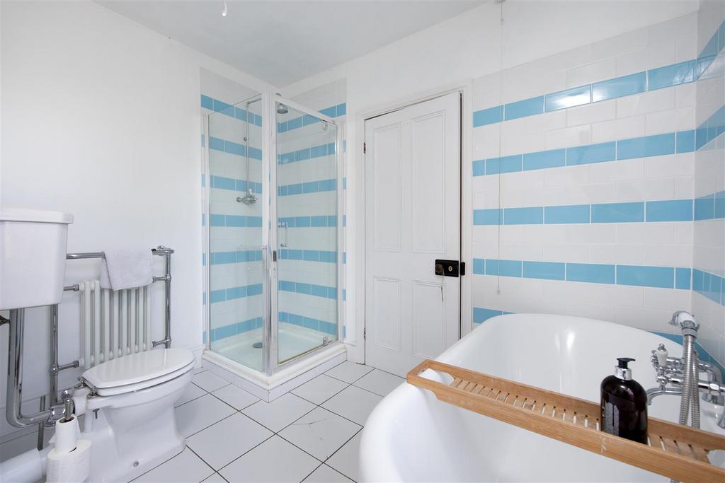 36 Drynham Road Trowbridge BA14 0 PE (15).jpg