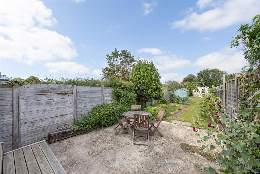 36 Drynham Road Trowbridge BA14 0 PE (22).jpg