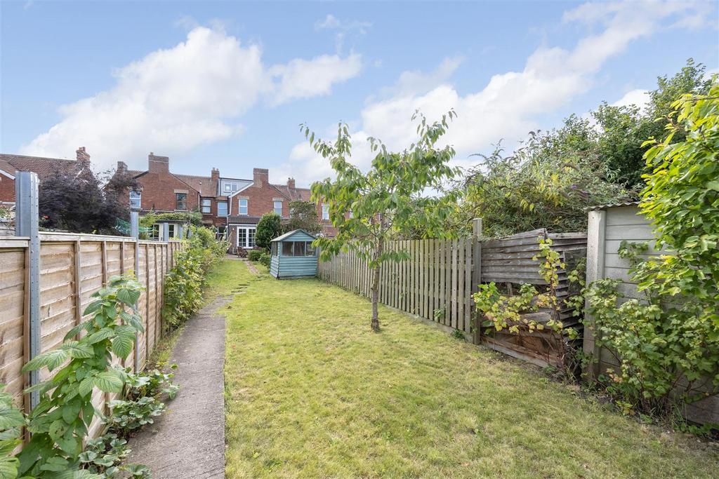 36 Drynham Road Trowbridge BA14 0 PE (26).jpg