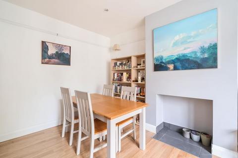 2 bedroom flat for sale, Surbiton,  Surrey,  KT6