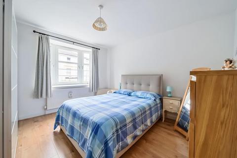 2 bedroom flat for sale, Surbiton,  Surrey,  KT6