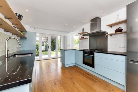 18 Nursery Walk, Cambridge, CB4 3PR