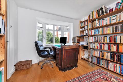 18 Nursery Walk, Cambridge, CB4 3PR