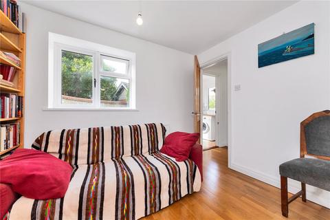 18 Nursery Walk, Cambridge, CB4 3PR