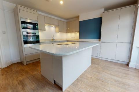 3 bedroom flat to rent, 3 Montefiore Road, Hove, BN3