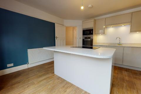 3 bedroom flat to rent, 3 Montefiore Road, Hove, BN3