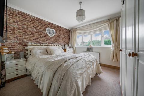 5 Juniper Close, Biggin Hill, Westerham, TN16 3LZ