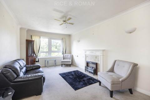 1 bedroom retirement property for sale, Queen Elizabeth Road, Kingston Upon Thames KT2