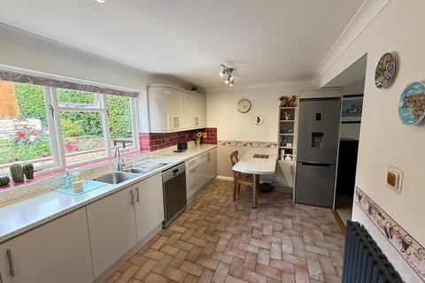 50 Beech Grove, Brecon, LD3 9EY