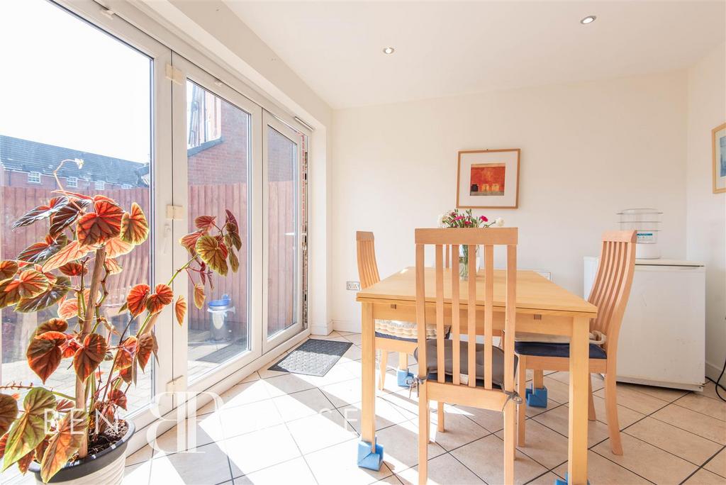 Kitchen/Dinning Room