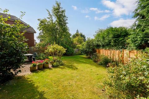 1 Beech Cliffe, Warwick, CV34 5HY