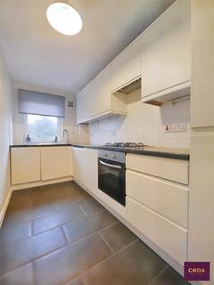 2 bedroom flat to rent, Edward Place, Stepps