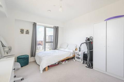 2 bedroom flat for sale, Canning Town E16, Royal Docks, London, E16