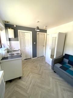 Studio to rent, South Primrose Hill - Online Enquiries Only, Chelmsford, CM1