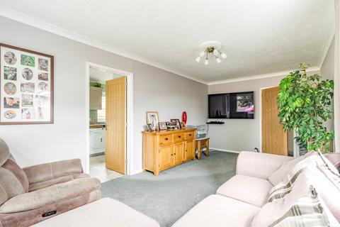 11 Broad Reaches, Ludham, Great Yarmouth, NR29 5PD