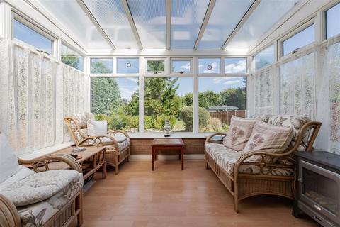 9 Kent Road, Longfield, DA3 7QR