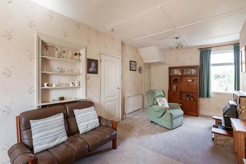 9 Kent Road, Longfield, DA3 7QR