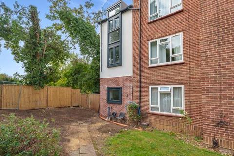 2 bedroom end of terrace house to rent, Maidenhead,  Berkshire,  SL6