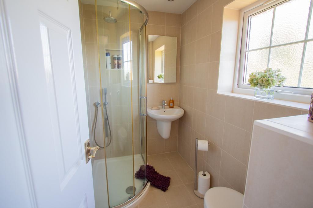 Ensuite shower room