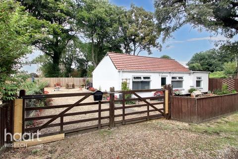 2 bedroom detached bungalow for sale, Hungate Road, Emneth