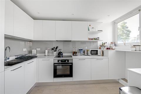 2 bedroom flat for sale, Wandon Road, London, SW6