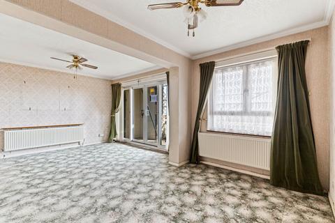 3 bedroom flat for sale, The Gateway, Dover, CT16