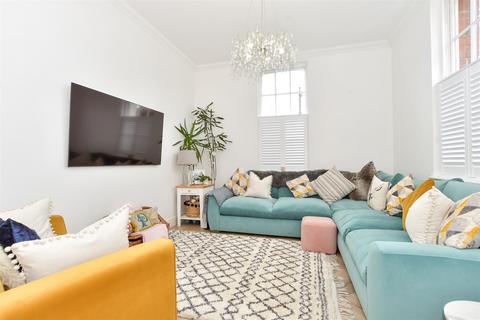 2 bedroom ground floor flat for sale, Clocktower Drive, Marine Gate, Southsea, Hampshire